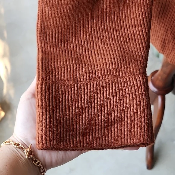 NWT Warm Orange High-Neck Sweater, Size XL - Picture 5 of 11